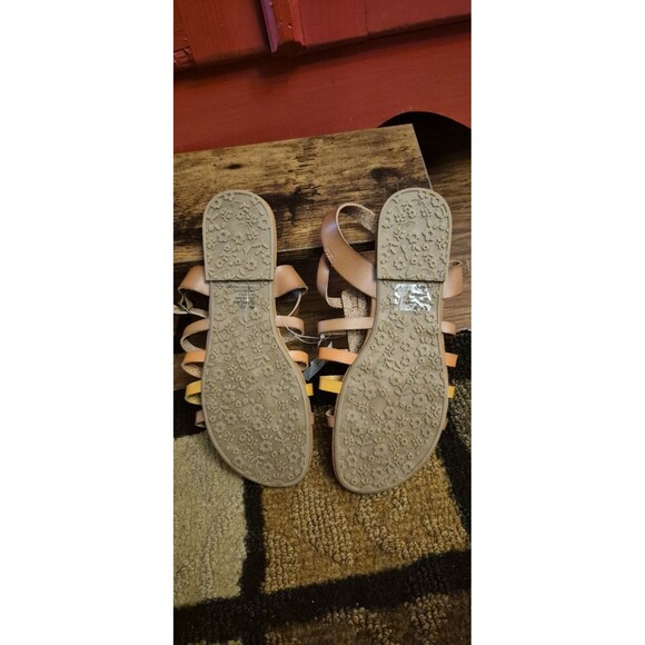 NWT Maurices Size 9 Lana Brown Gladiator Short Strappy Sandal  Brown Orange New - Picture 2 of 2